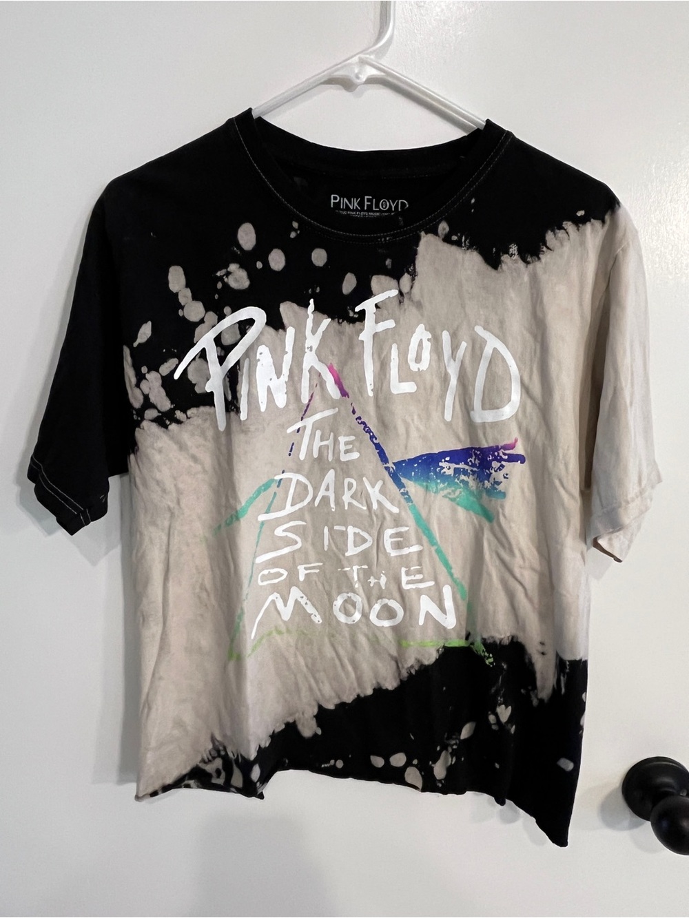 Women’s size medium Pink Floyd Dark Side Of The  Moon Crop Top Tee Shirt
